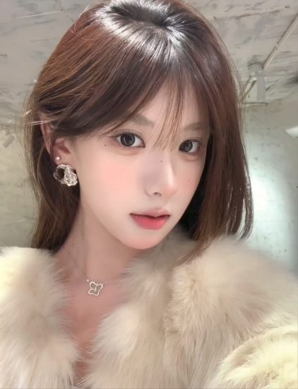 新鲜出炉妹子，操到高潮会叫爸爸可上门-51探花