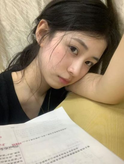 清纯刚下海的学生妹子-51探花